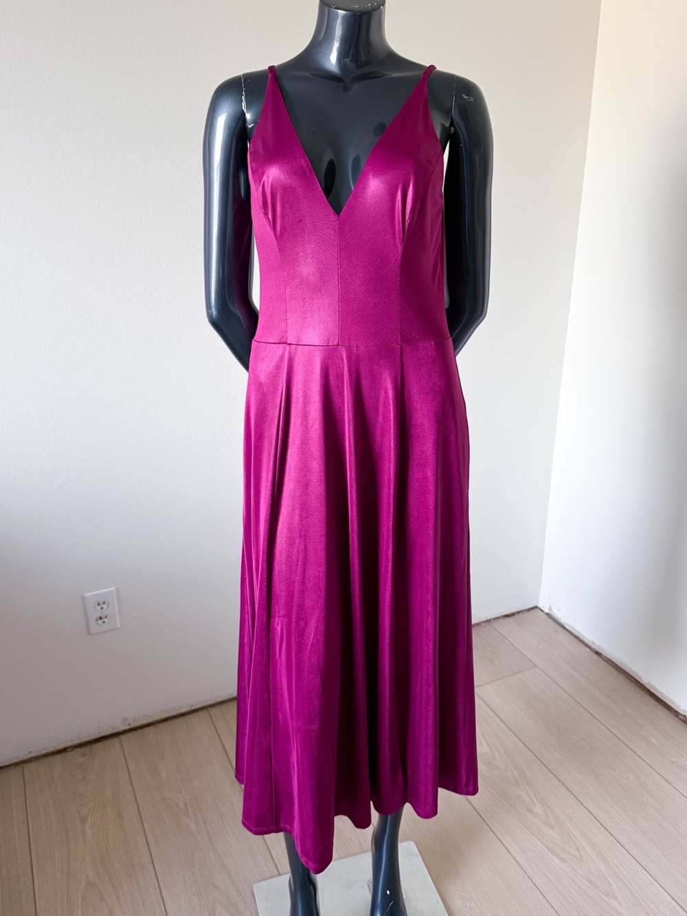 NWT Dress The Population Serafina Fit & Flare Midi Dress in Dark Magenta Medium